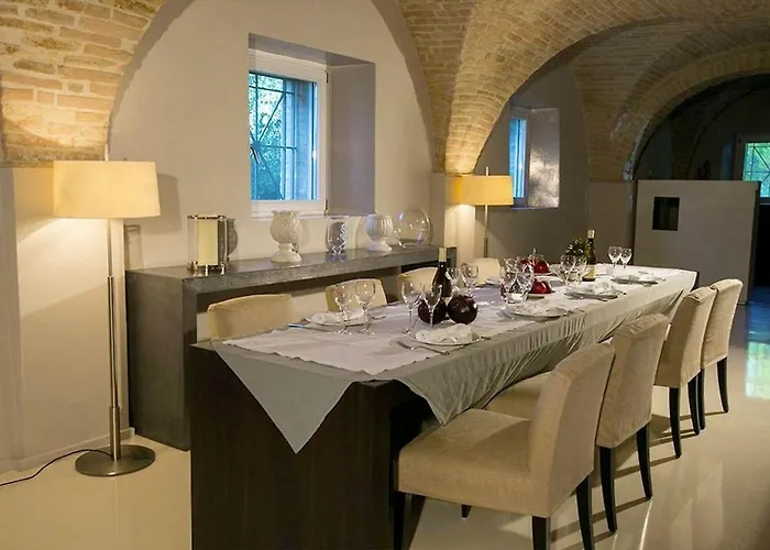 Chloe Potenza Picena